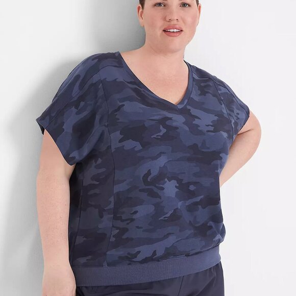 LIVI Lane Bryant Size 18/20 French Terry Short-Sleeve Sweatshirt Blue Camo - Picture 1 of 11